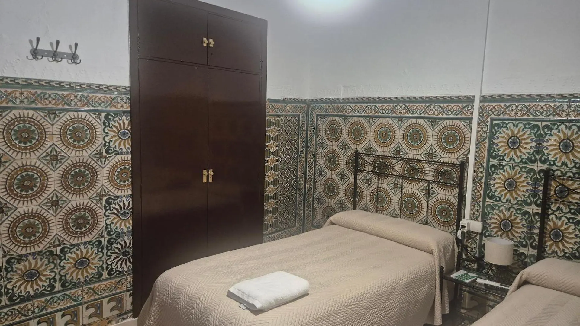 Pension Javier إشبيلية 0*,
