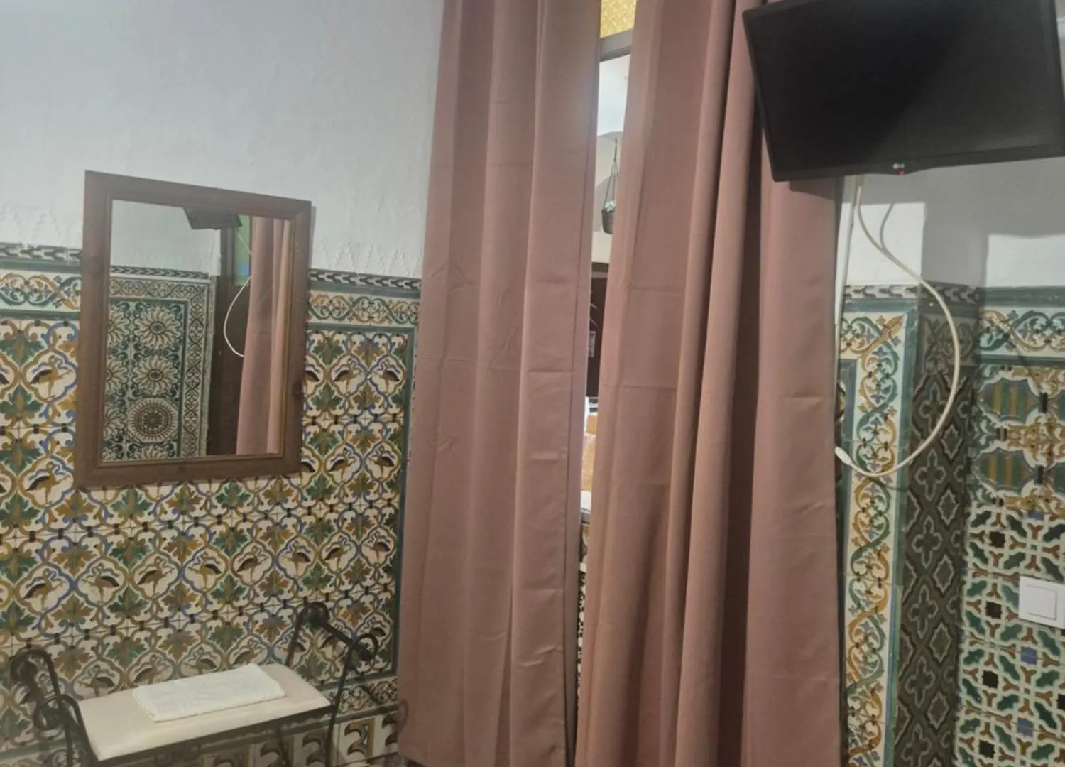 Pension Javier Seville Guest house